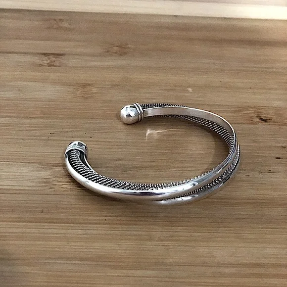 $172 Designer Estate Cuff Sterling Silver Marked 925 - Picture 3 of 9